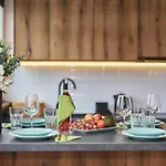Apartment Stylish Kwiska By Renters *