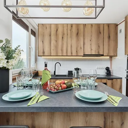 Stylish Kwiska By Renters Apartment Wroclaw