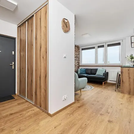 Stylish Kwiska By Renters Apartmán *
