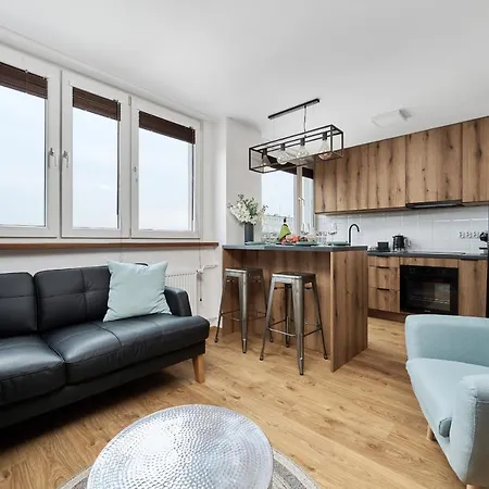 Stylish Kwiska By Renters Apartmán