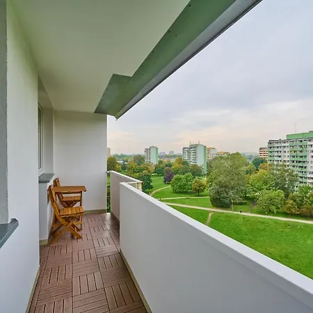 Stylish Kwiska By Renters Апартаменты