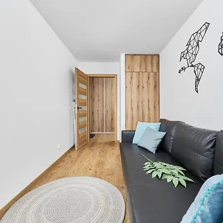 Stylish Kwiska By Renters Апартаменты *