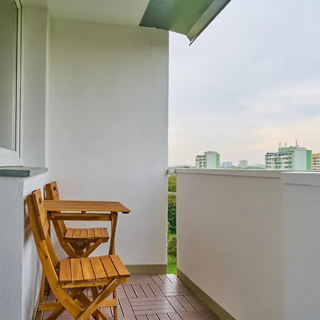 Stylish Kwiska By Renters Вроцлав