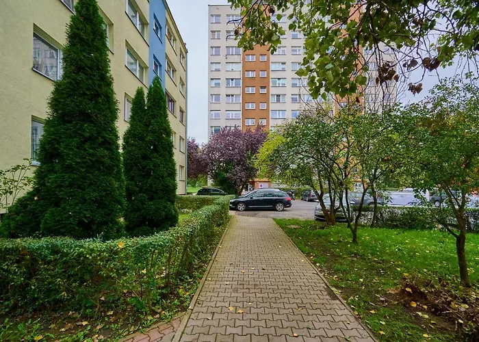 Stylish Kwiska By Renters Apartment *